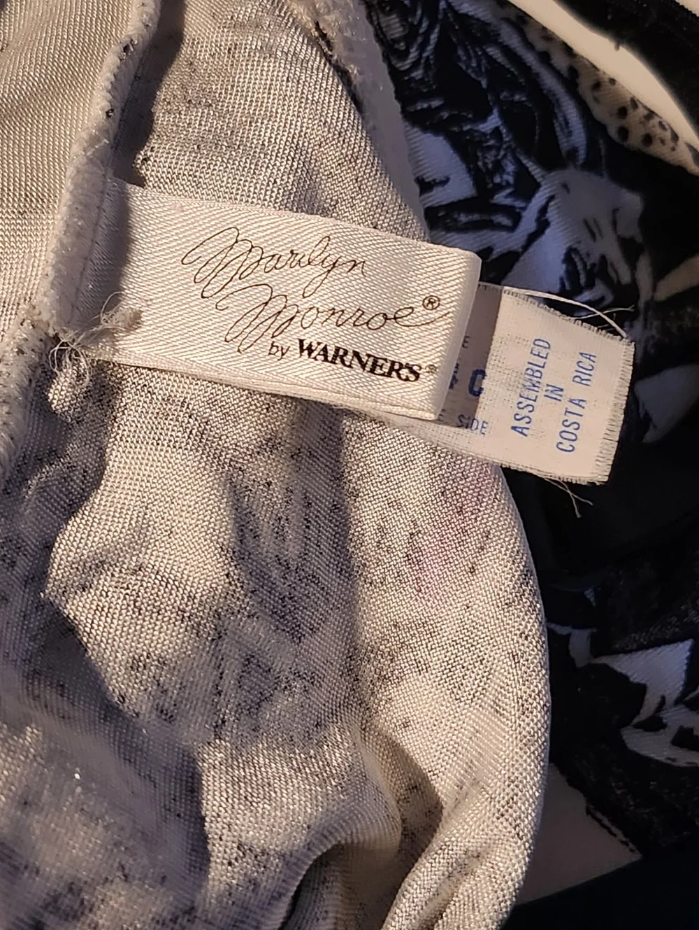 Used Black And White Marilyn Monroe Shapewear - Picture 11 of 12